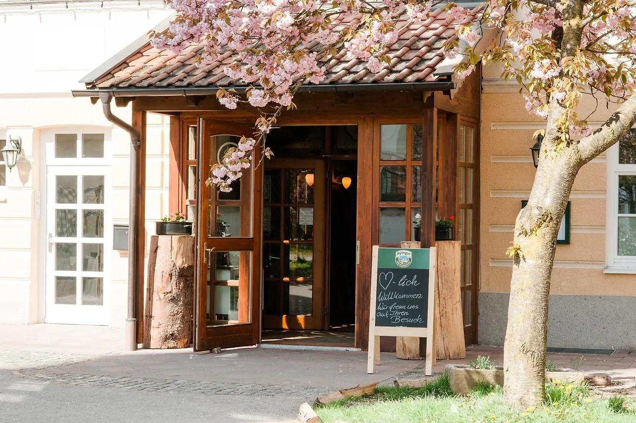 Gasthaus Inselkammer Hohenkirchen-Siegertsbrunn 3*,